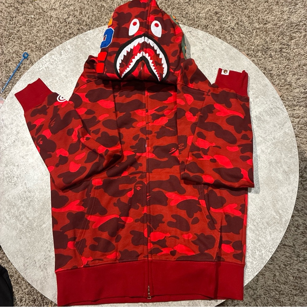 Red Shark Camo Style Full-Zip Men’s Hoodie casual outwear